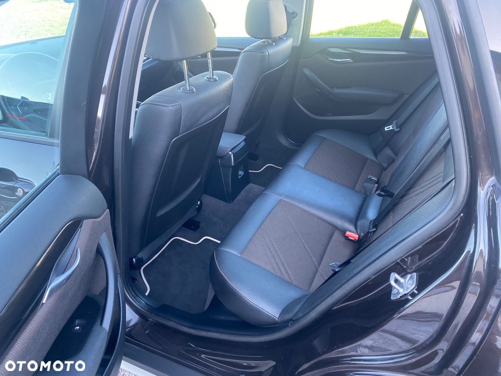 BMW X1 sDrive18d xLine - 10