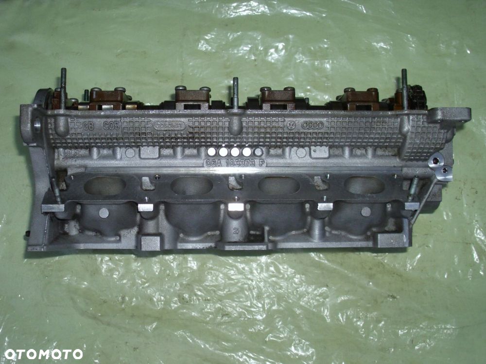 Głowica silnika AUDI A3 A6 1,8 T AWT BFB AVJ AWT PASSAT B5 B6 B7 06A103373P - 2