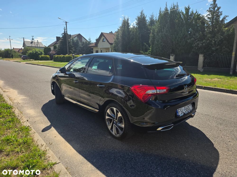 Citroën DS5 1.6 THP SoChic - 8