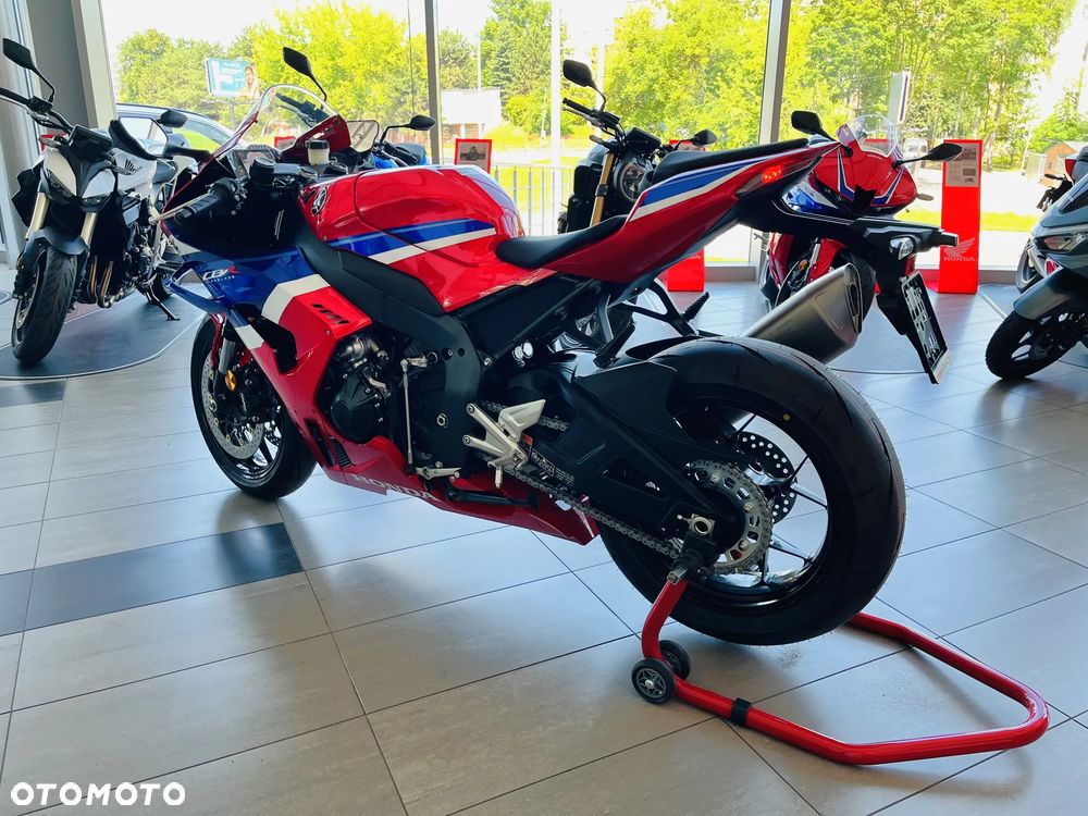 Honda CBR - 4