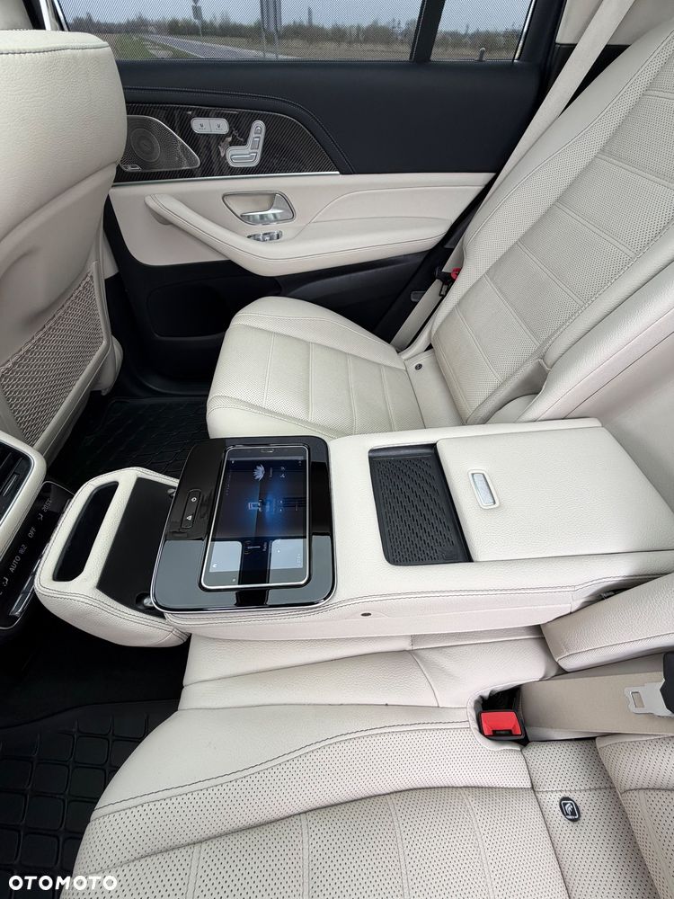 Mercedes-Benz GLS - 19