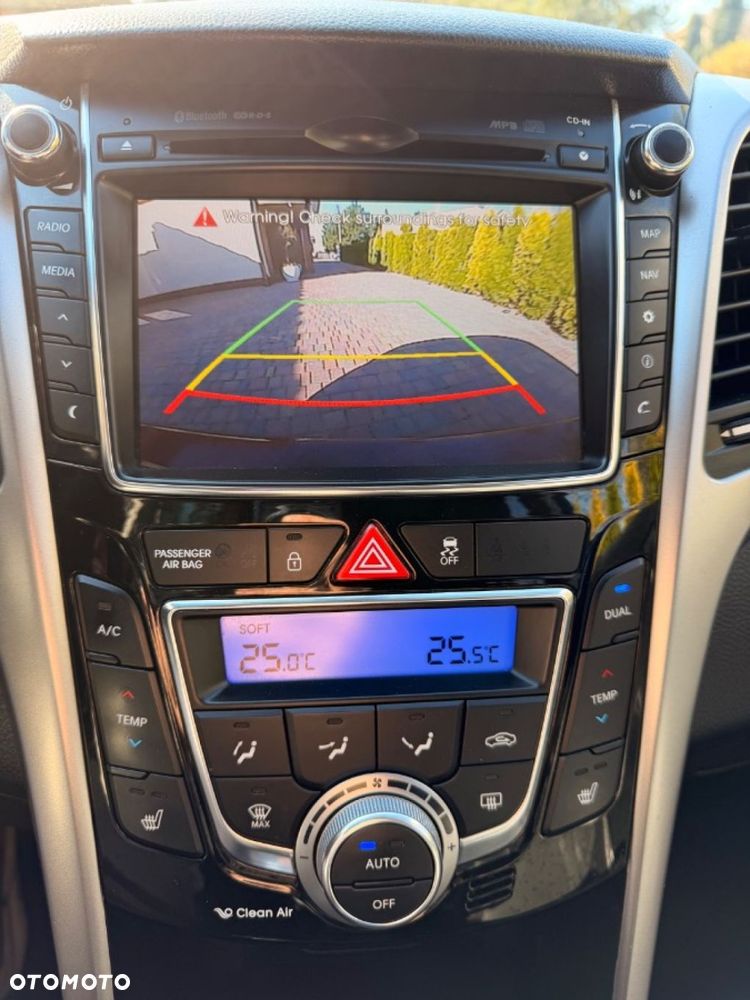 Hyundai i30 1.6 GDI Premium - 16