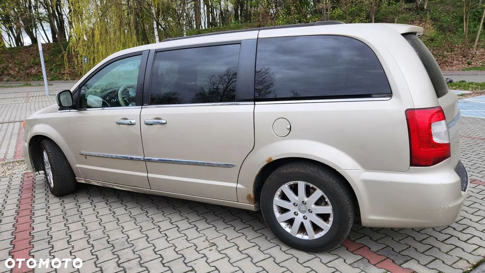 Chrysler Town & Country 3.6 Touring - 12