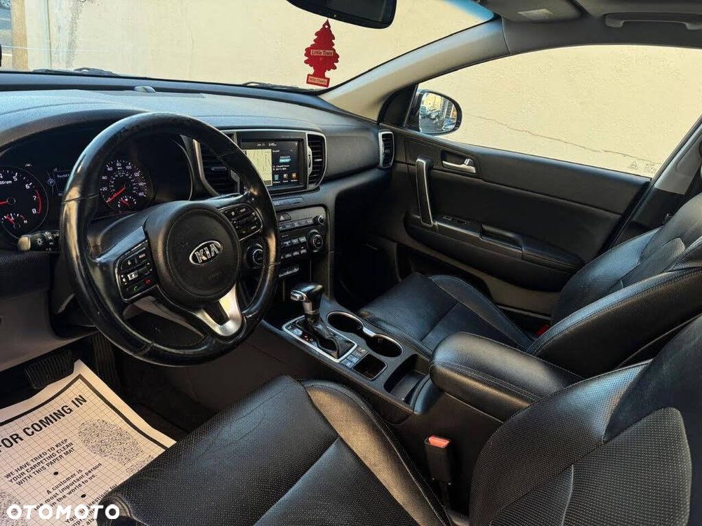 Kia Sportage - 13