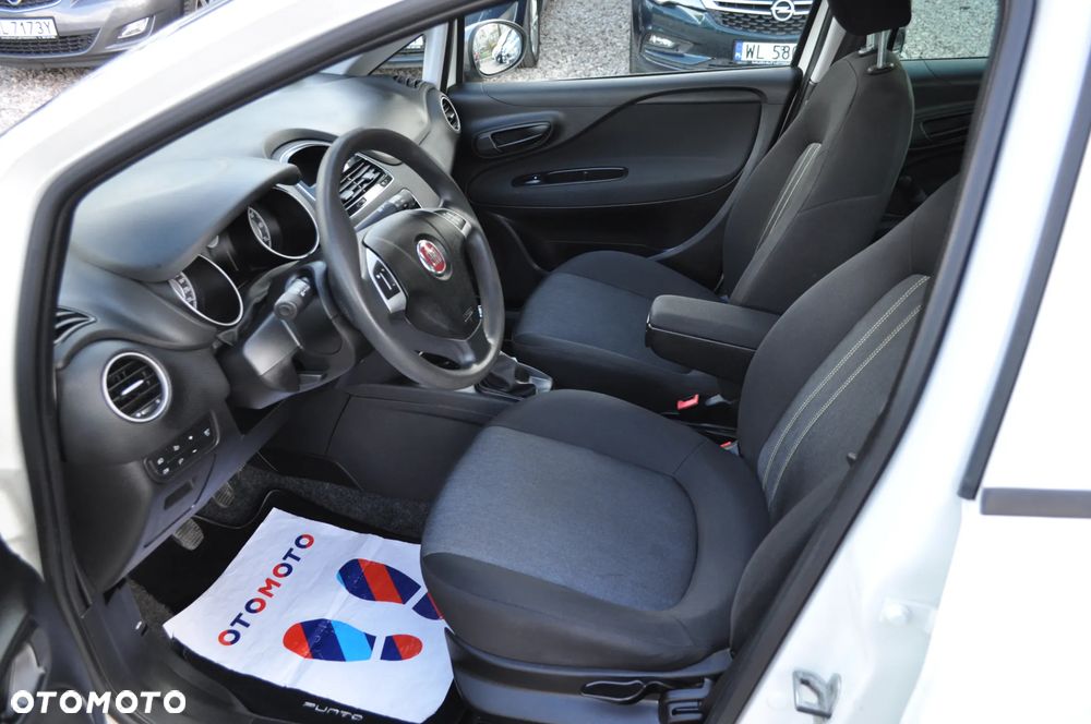 Fiat Punto 1.2 Young - 13