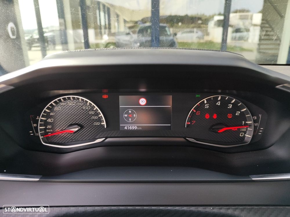 Peugeot 208 1.2 PureTech Active - 19