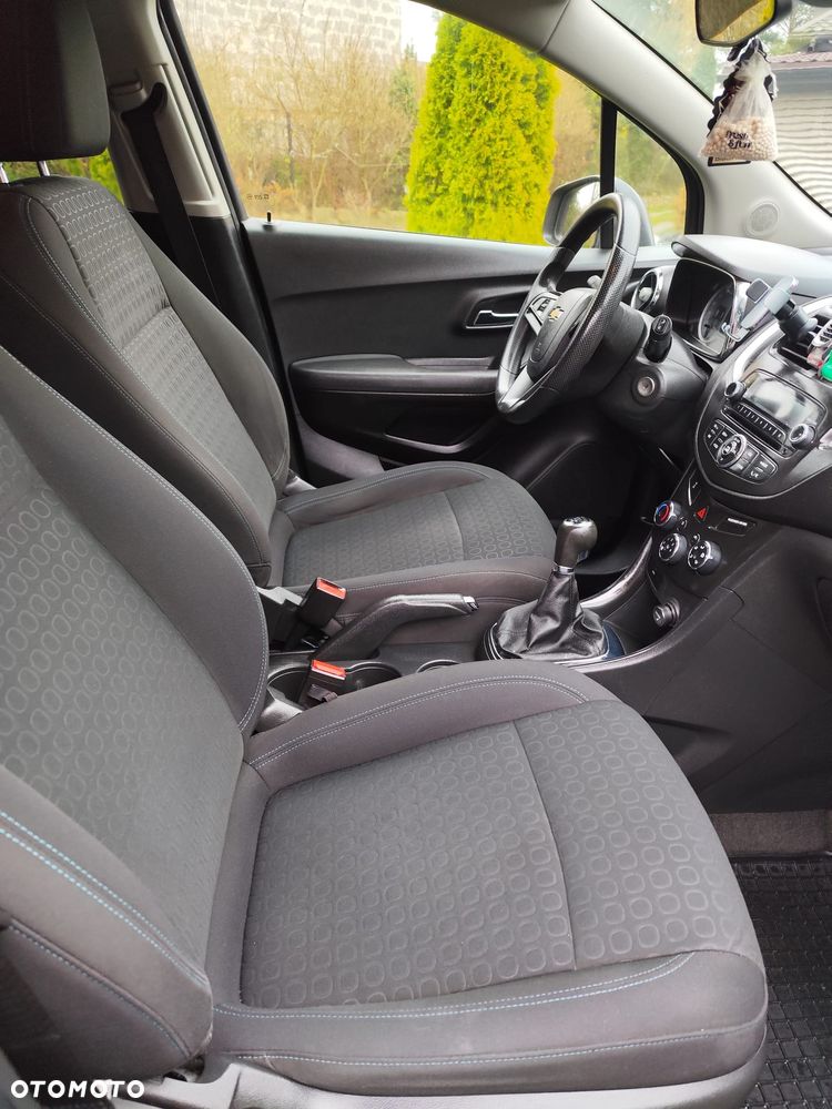 Chevrolet Trax 1.6 LS - 23