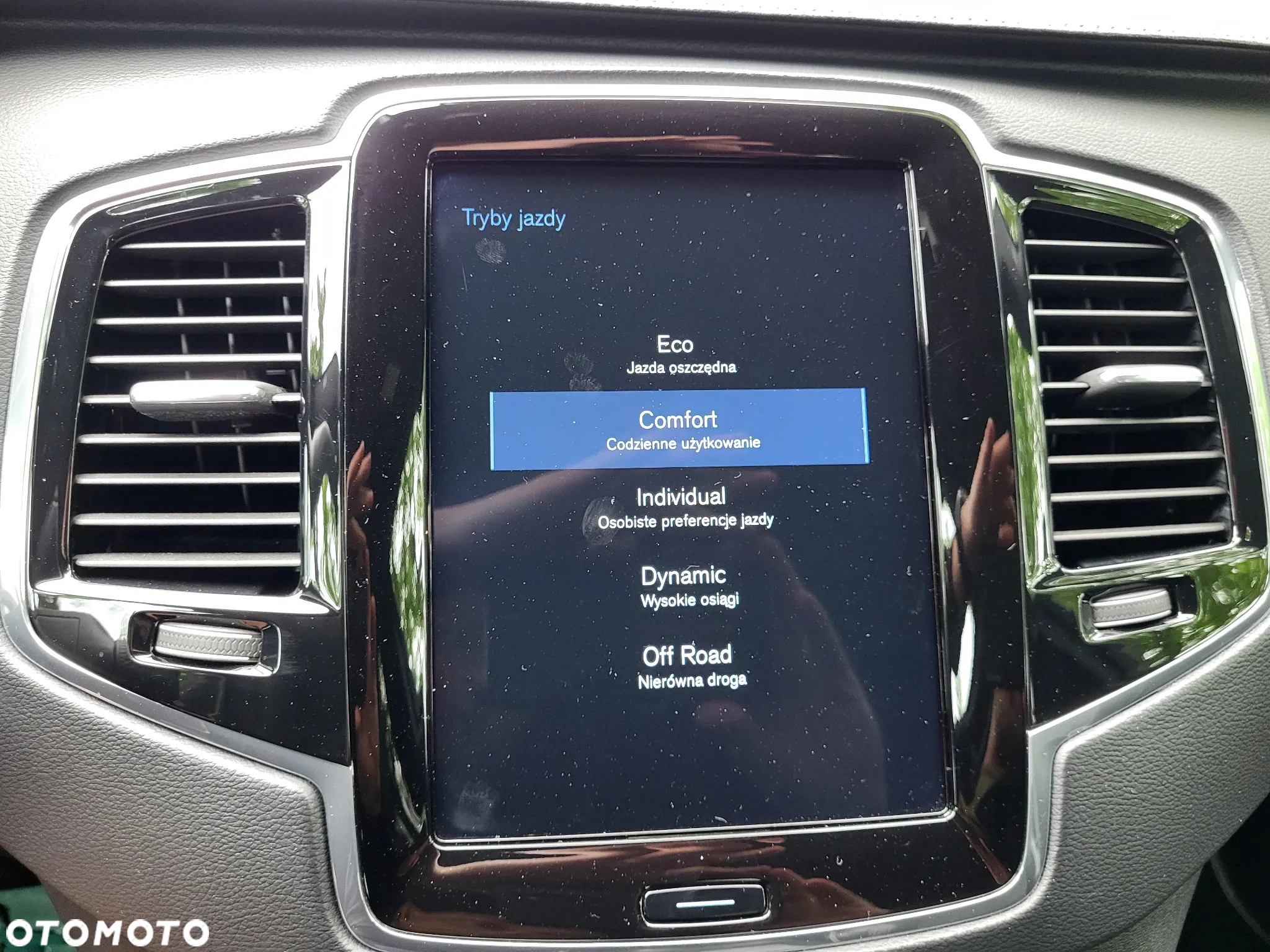 Volvo XC 90 D5 SCR AWD R-Design 7os - 14