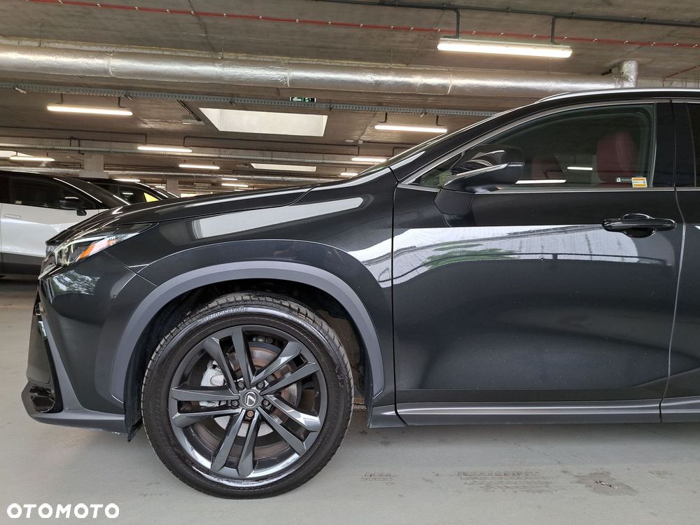 Lexus NX 350h Prestige AWD - 37