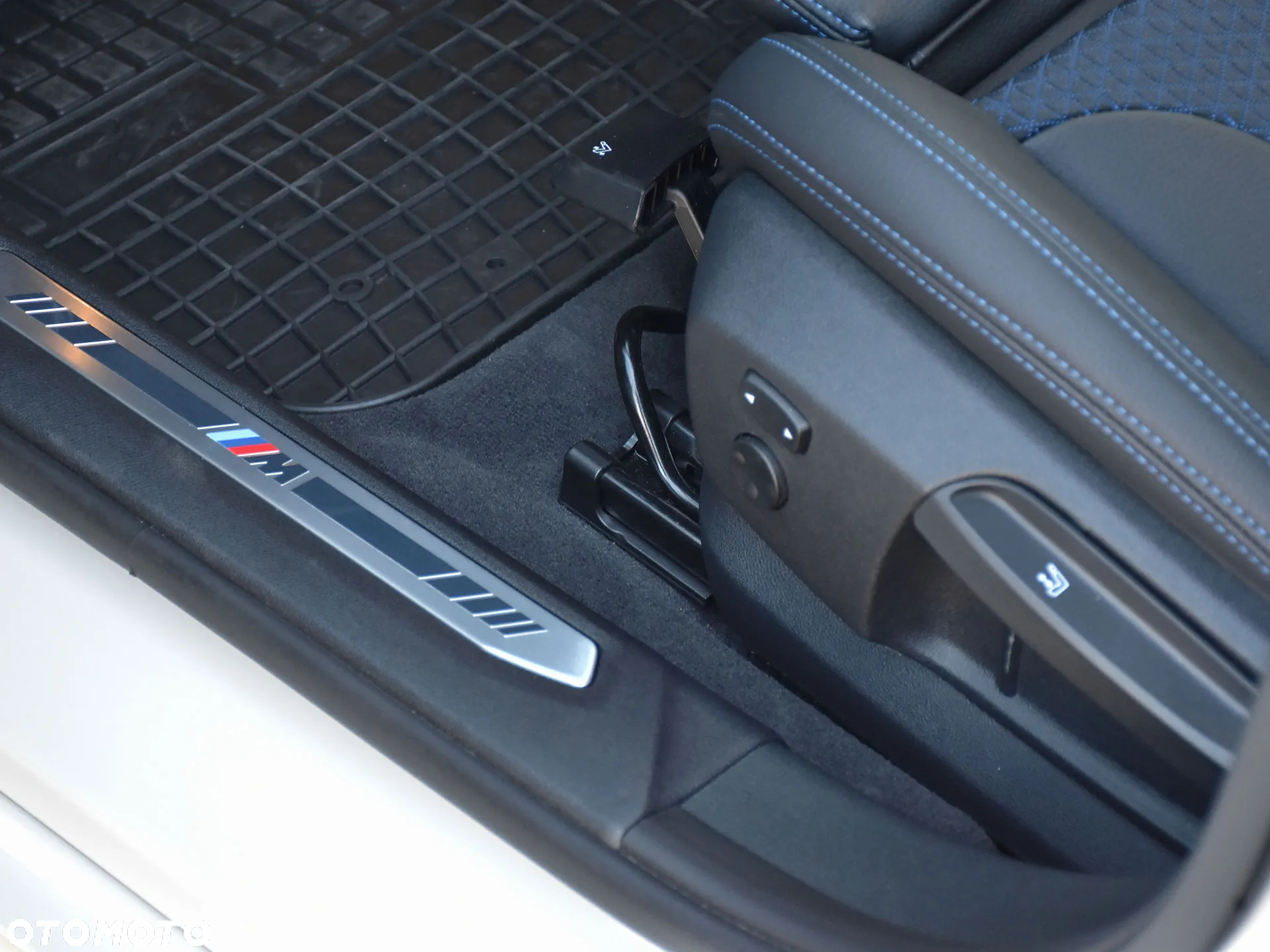 BMW Seria 1 118i M Sport - 11