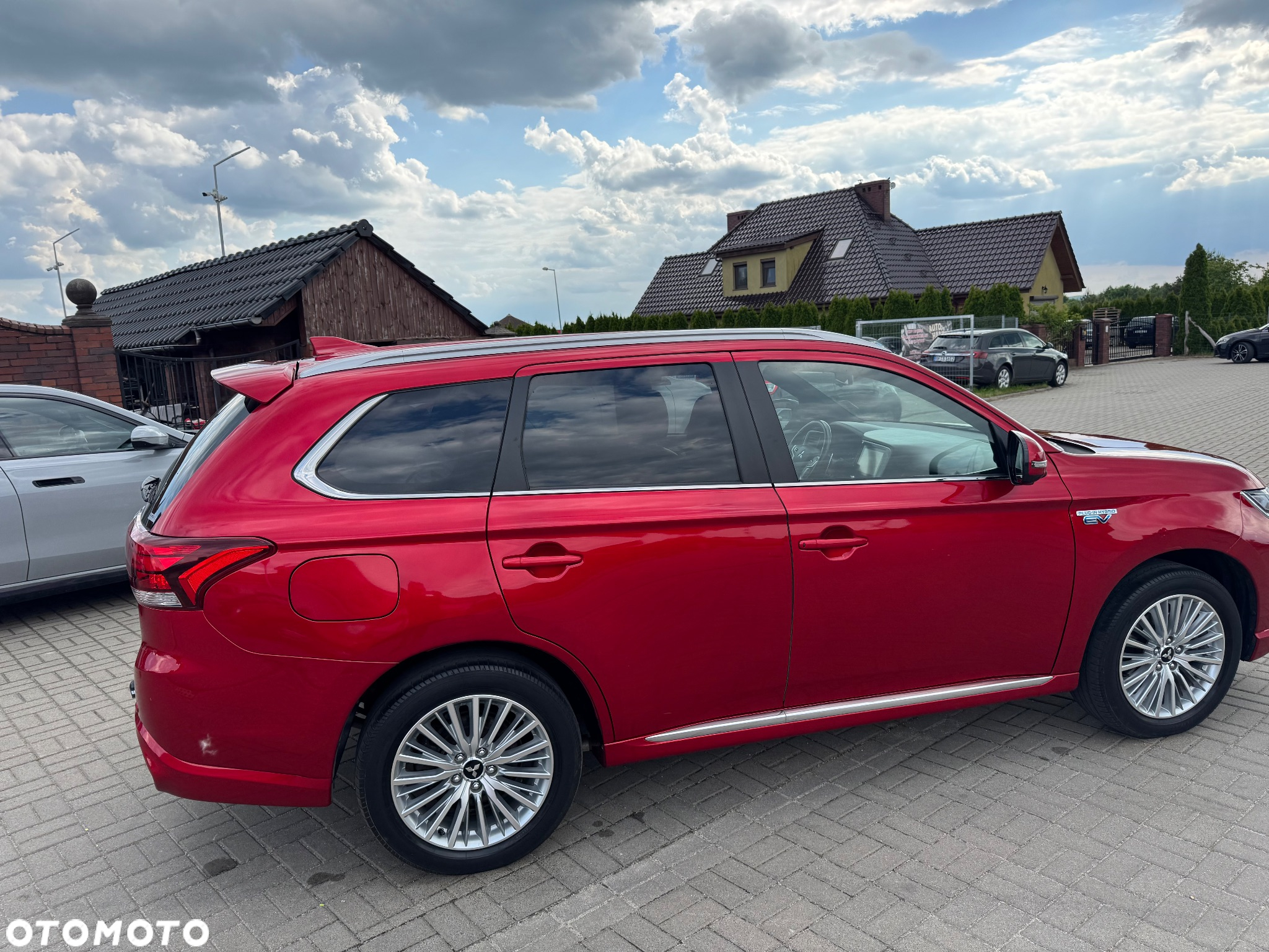 Mitsubishi Outlander 2.4 4WD Plug-In Hybrid Diamant+ - 7