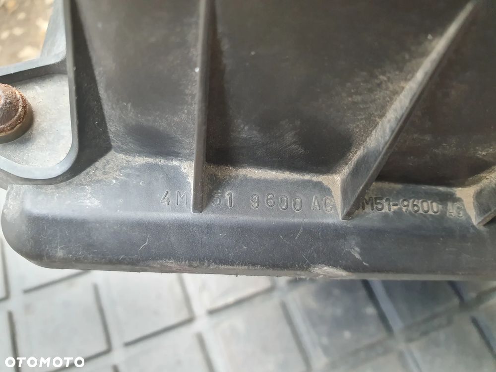 OBUDOWA FILTRA POWIETRZA OE 4M51-9600-AC VOLVO V50 S40 II 2.0D - 4