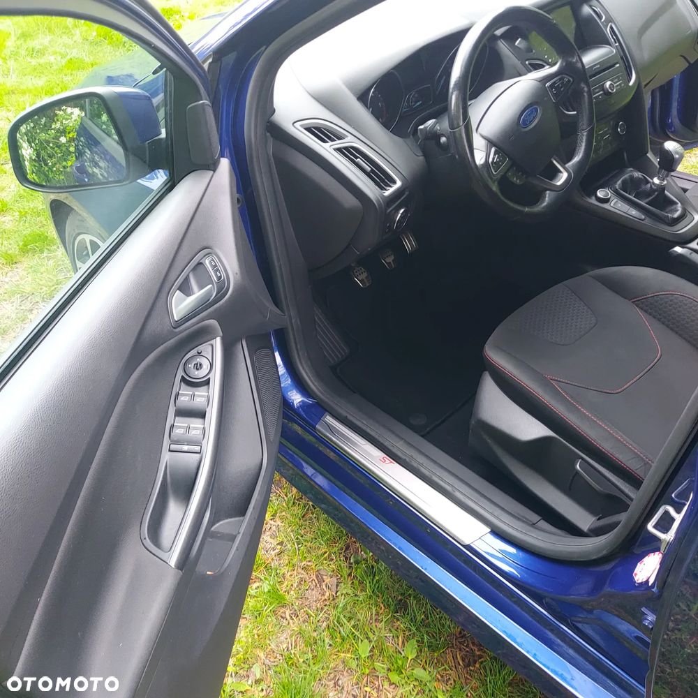 Ford Focus 2.0 TDCi ST - 11