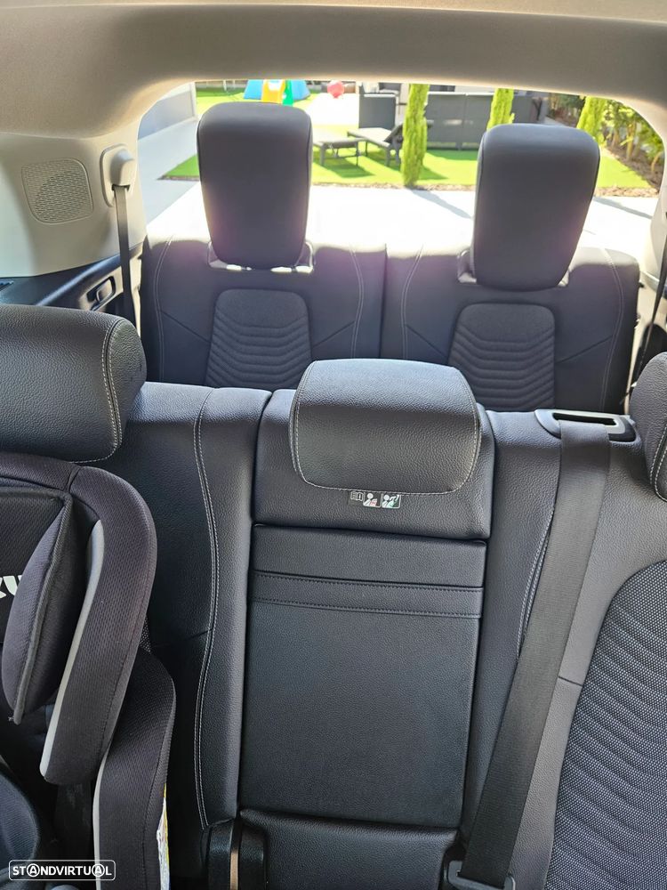 Mercedes-Benz GLB 180 d - 28