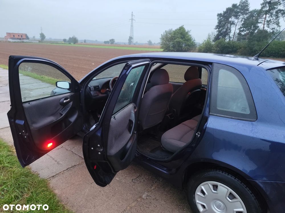 Fiat Stilo 1.6 16V Actual - 8