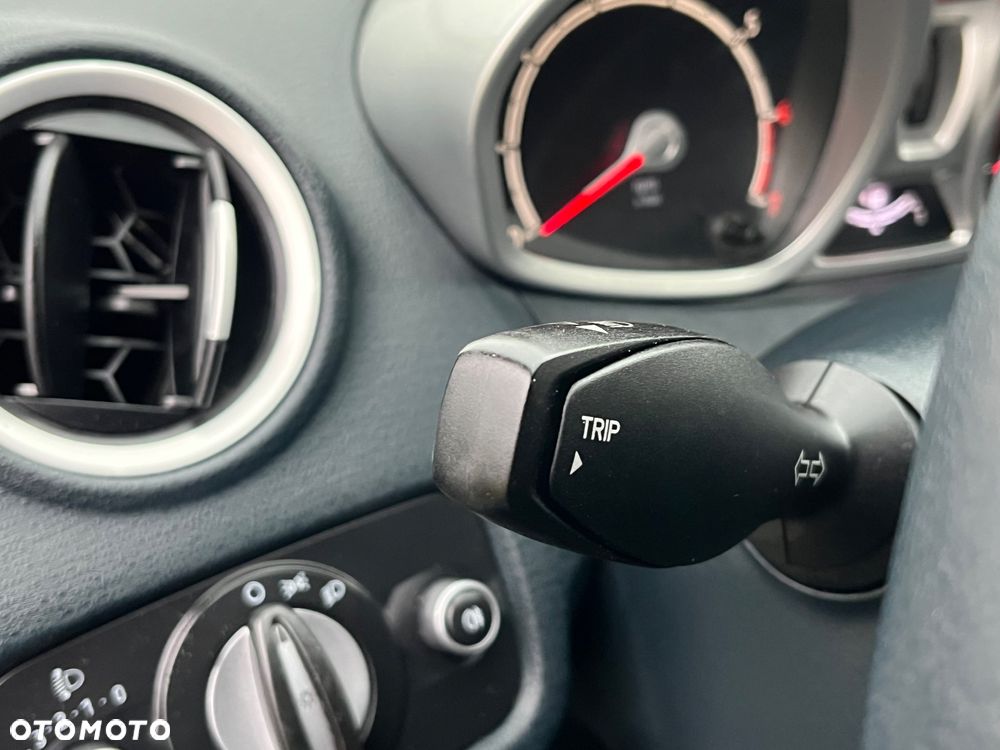 Ford Fiesta 1.25 Titanium - 24