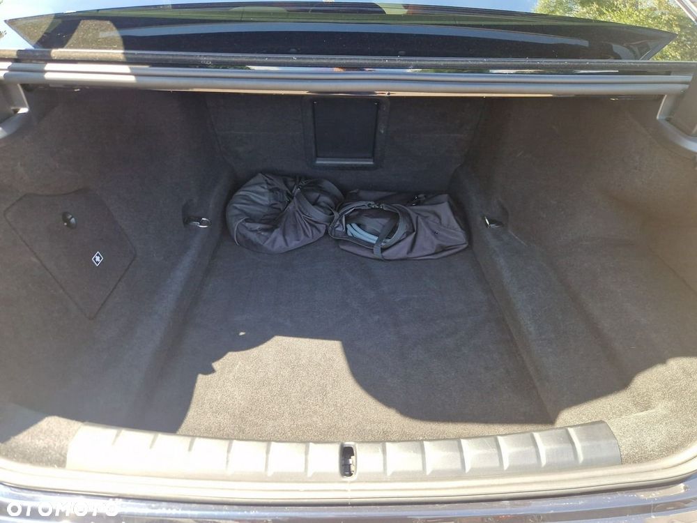 BMW Seria 7 - 16
