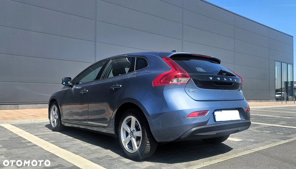 Volvo V40 D2 - 13