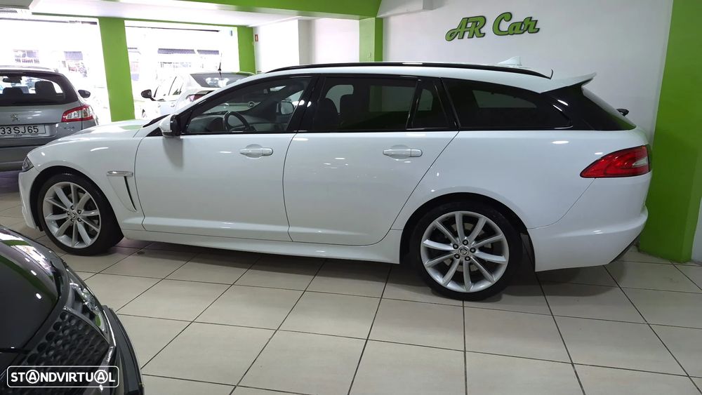 Jaguar XF Sportbrake 2.2 - 4