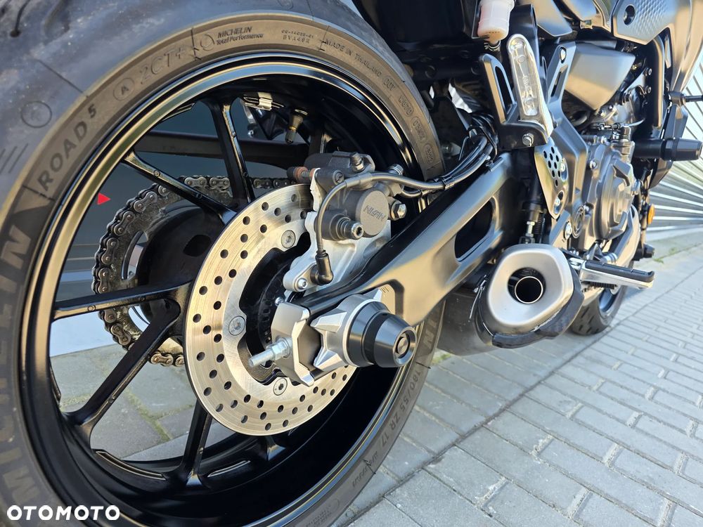 Yamaha MT - 30