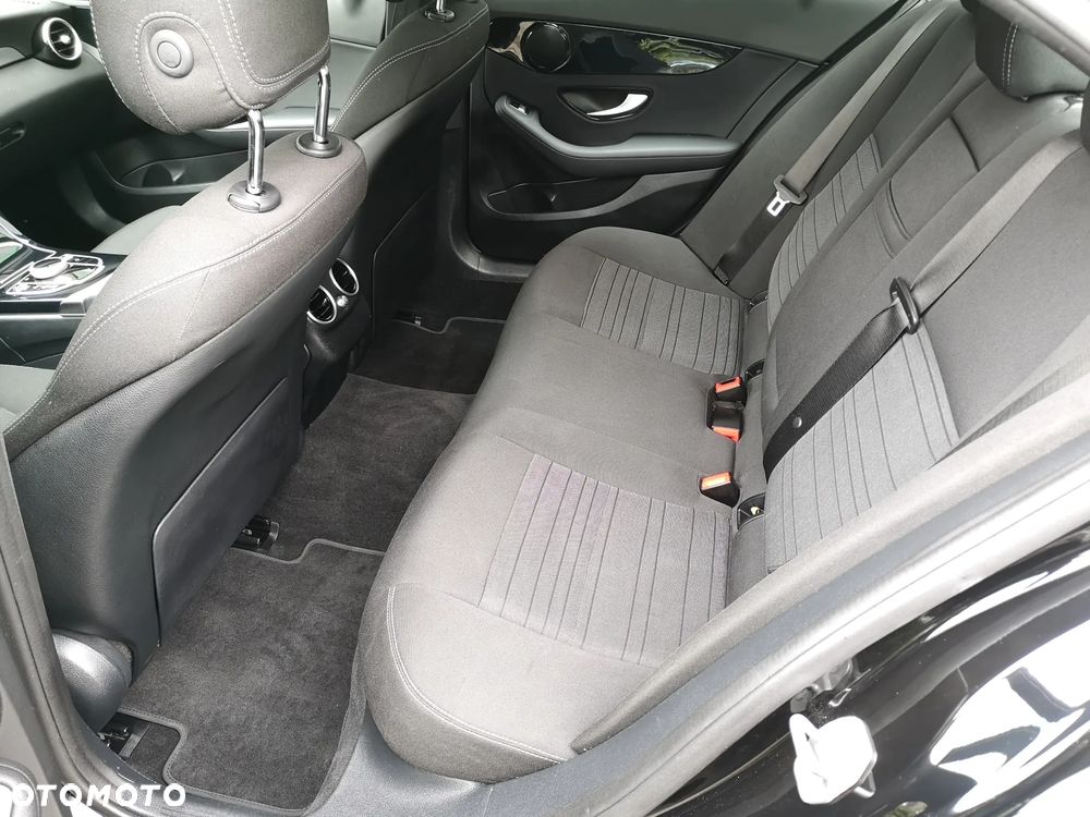 Mercedes-Benz Klasa C - 22