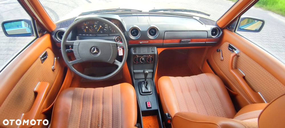 Mercedes-Benz W123 - 5