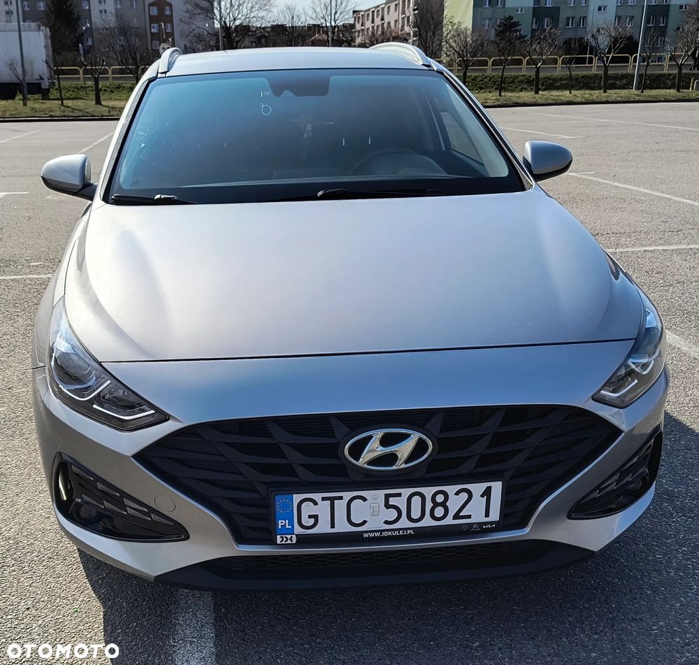 Hyundai i30 1.6 D Classic + - 21