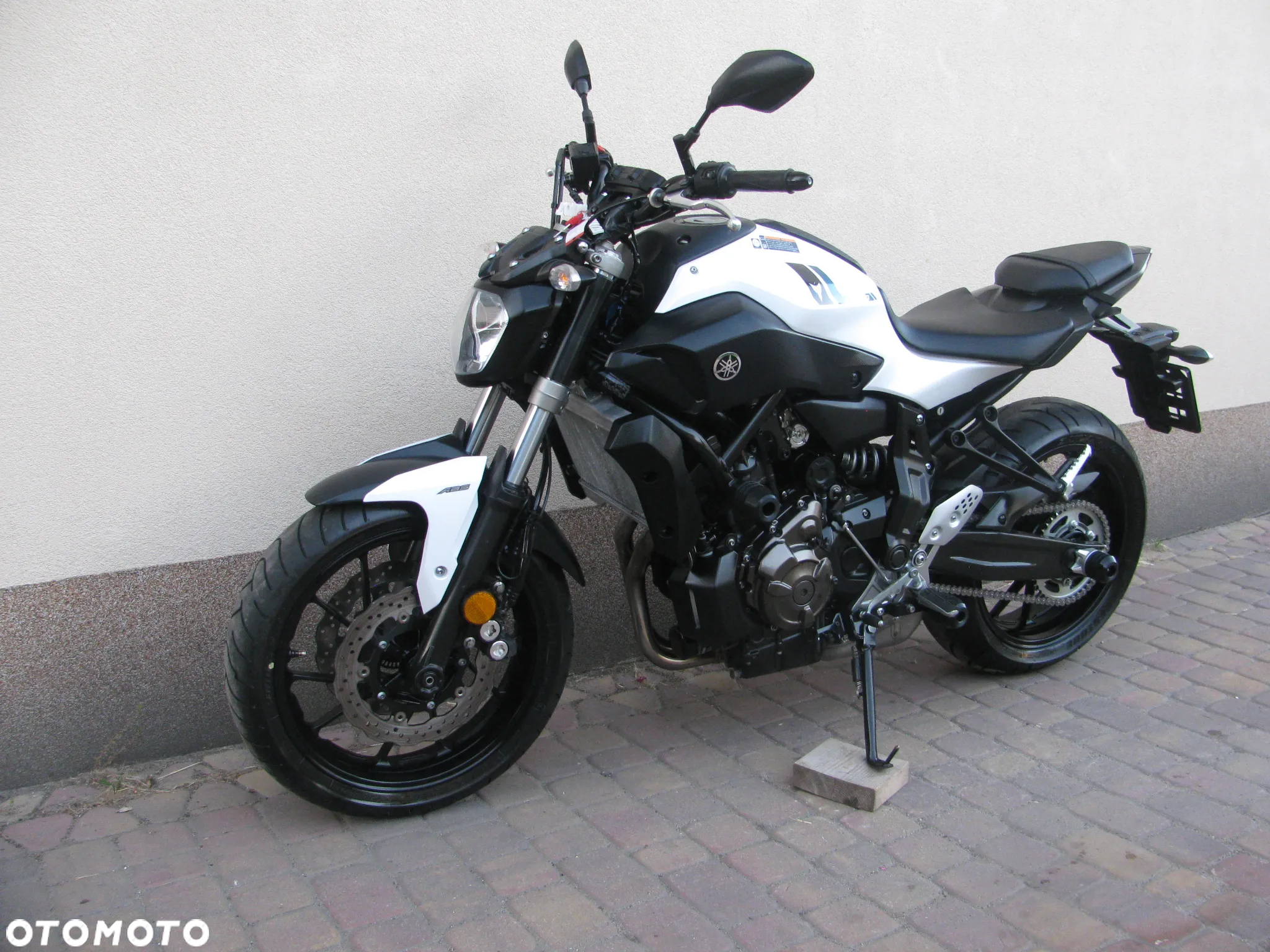 Yamaha MT - 10