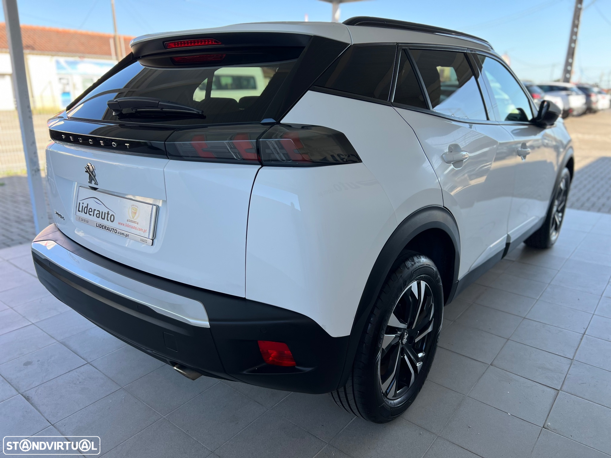 Peugeot 2008 1.5 BlueHDi Allure Pack - 7