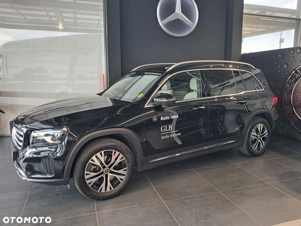 Mercedes-Benz GLB - 7