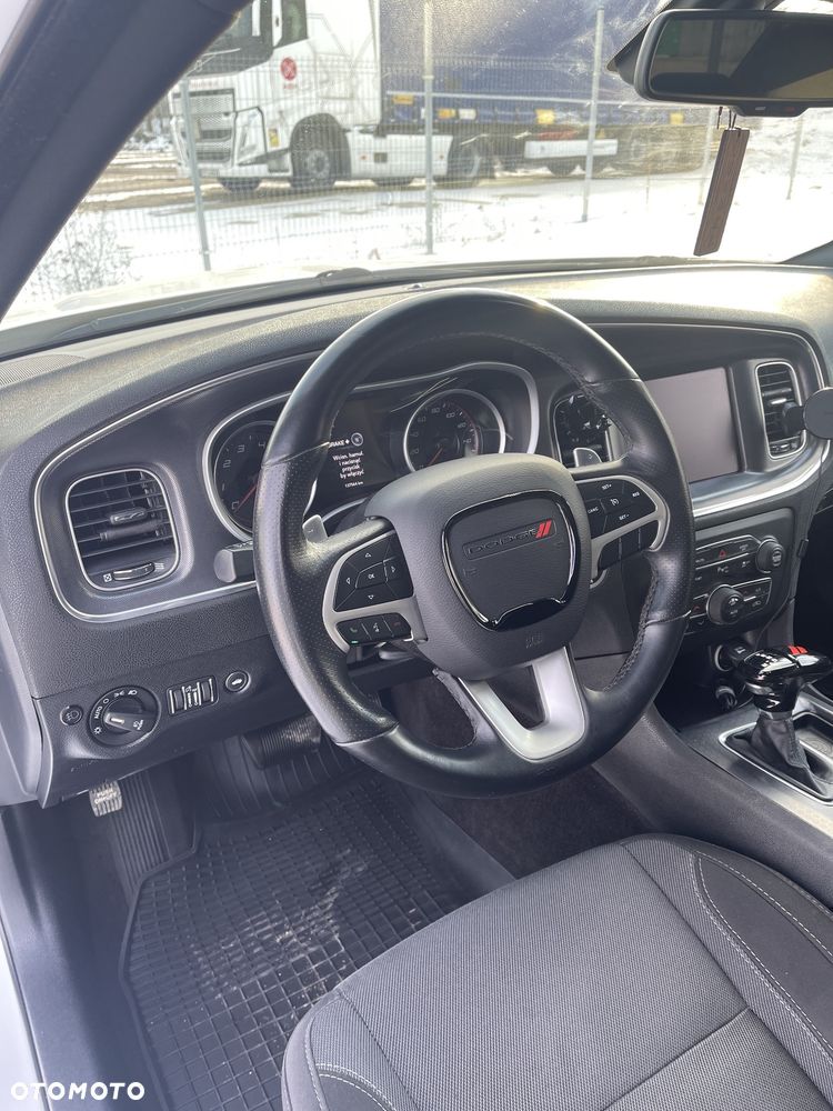 Dodge Charger 5.7 R/T - 15