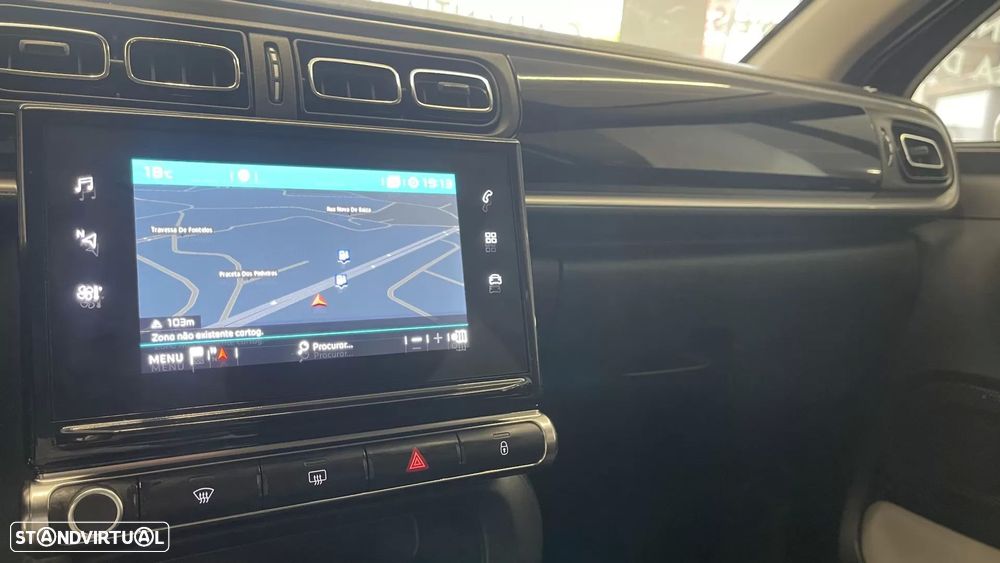 Citroën C3 1.2 PureTech Shine - 26