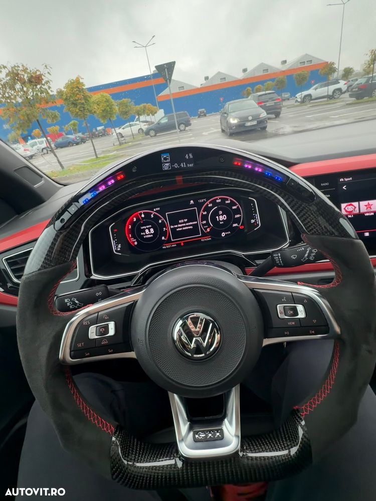 Volkswagen Polo - 10