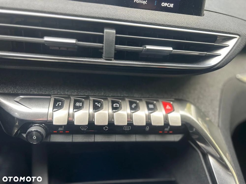 Peugeot 3008 1.6 BlueHDi Allure S&S - 20