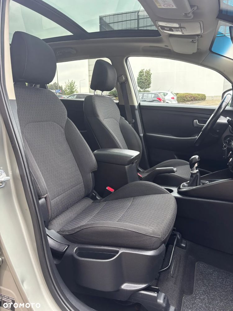 Kia Carens 1.7 CRDi 115 Dream Team Edition - 14