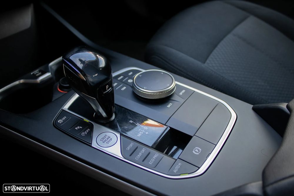 BMW 216 Gran Coupé d Aut. Sport Line - 28