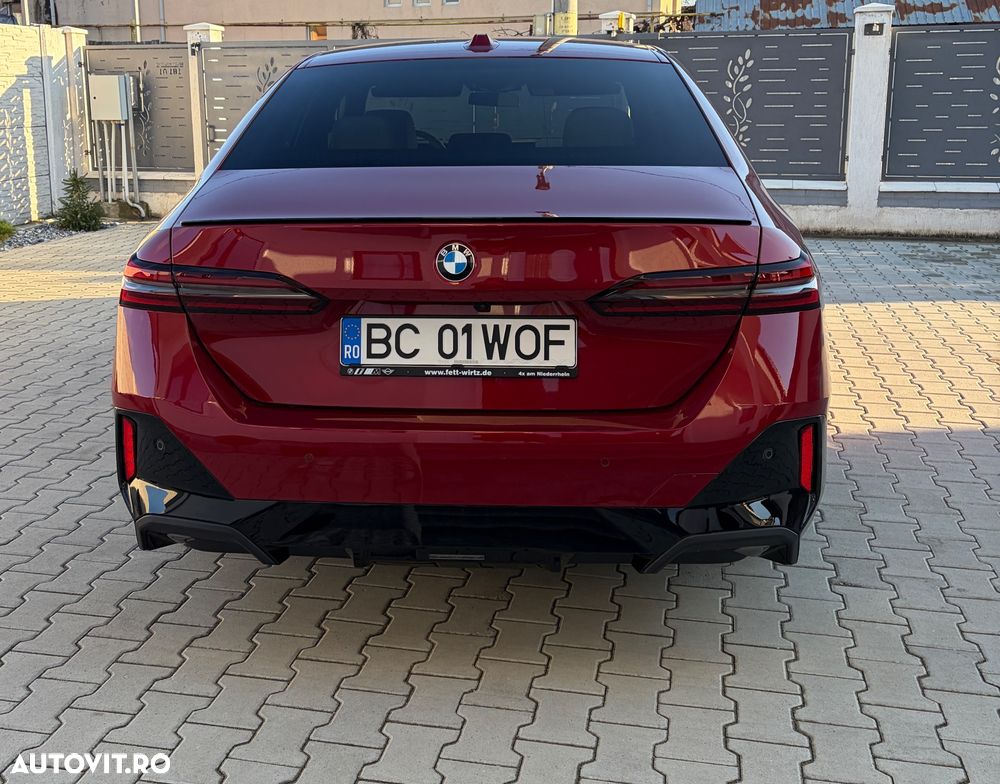 BMW Seria 5 520i Aut. M Sport Edition - 4