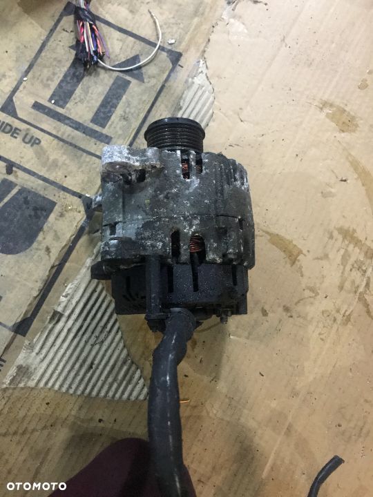 Alternator VW AUDI A3 8P 2.0FSI 06F903023G - 1