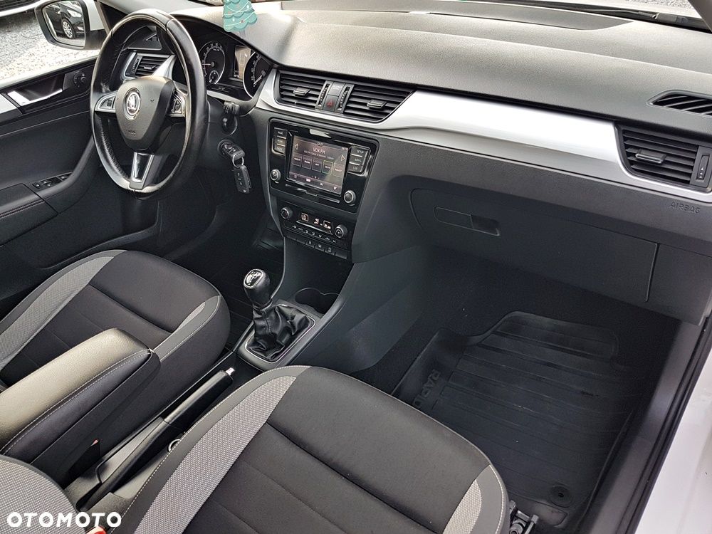 Skoda RAPID 1.6 TDI DPF Ambition - 20