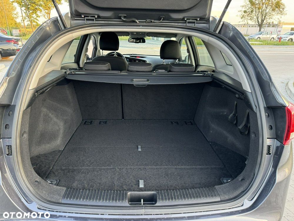 Kia Ceed 1.6 CRDi 136 ISG Platinum Edition - 40