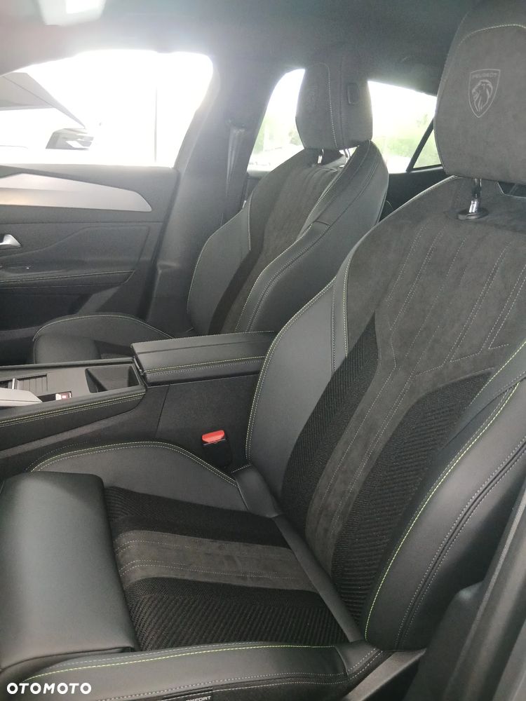Peugeot 408 1.2 PureTech mHEV GT S&S e-DCS6 - 10