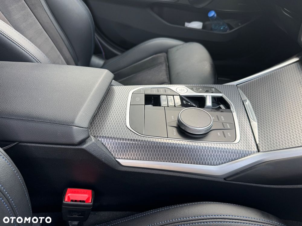 BMW Seria 3 - 16