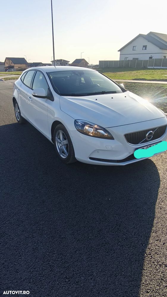Volvo V40 T2 - 4
