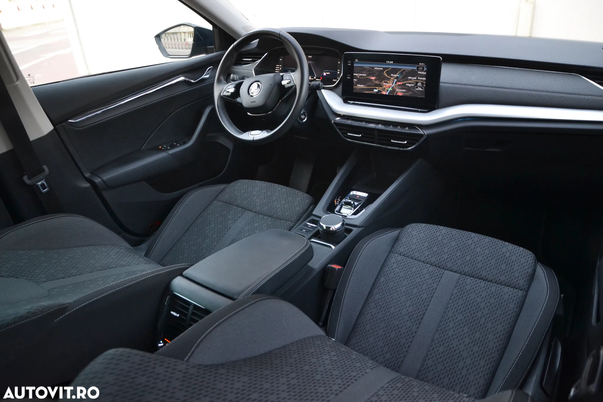 Skoda Octavia Combi 2.0 TDI DSG 4X4 Style - 10