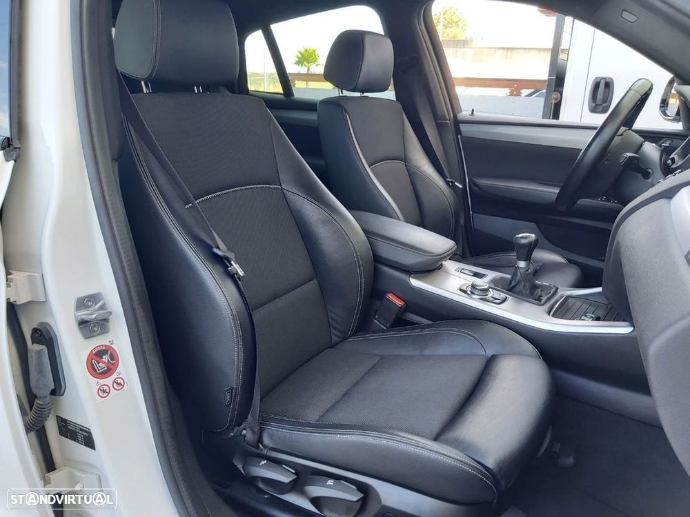 BMW X4 20 d xDrive Pack M - 9