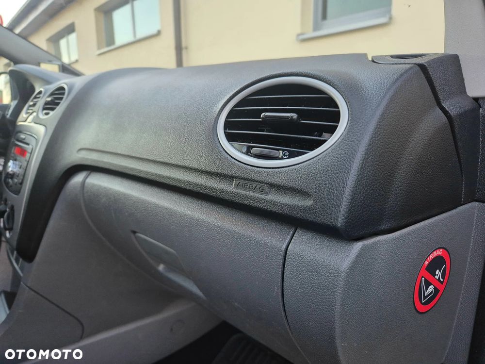 Ford Focus 1.6 Ti-VCT Silver Magic - 26