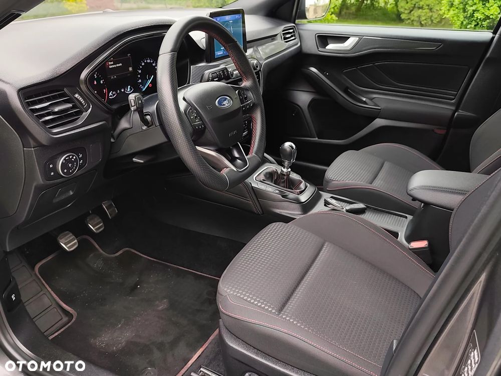 Ford Focus 1.0 EcoBoost ST-Line Black ASS - 25