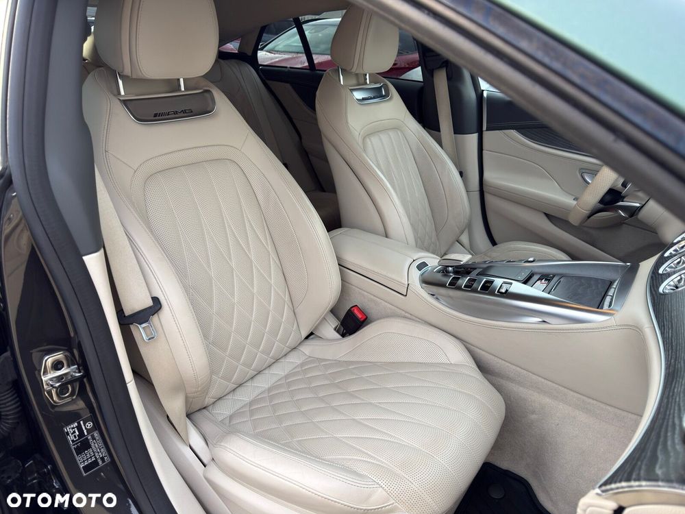 Mercedes-Benz AMG GT 43 4-Matic+ - 27