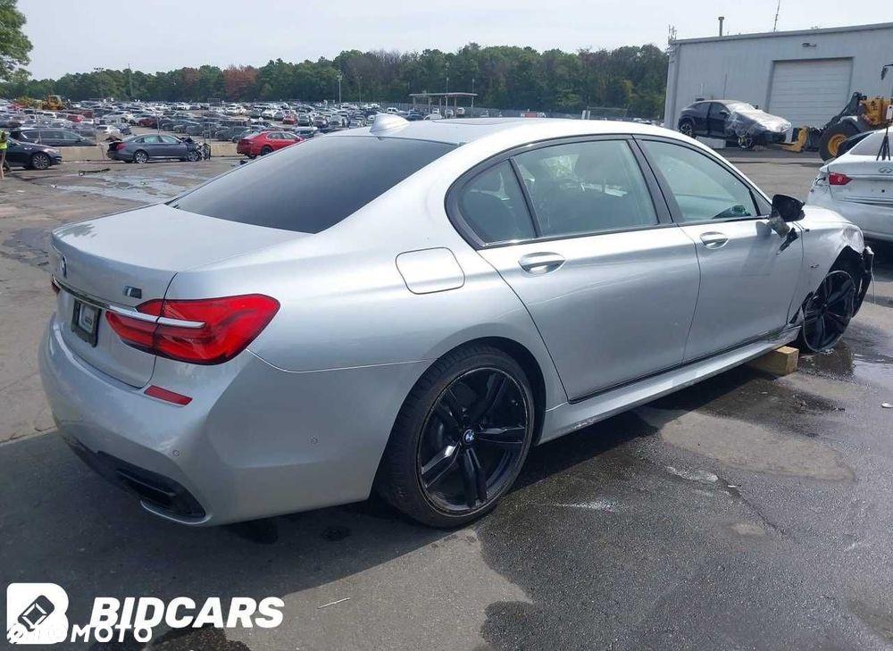 Części do BMW Serii 7 750i xDrive 2016, silnik 4.4L, samochód z USA - 6