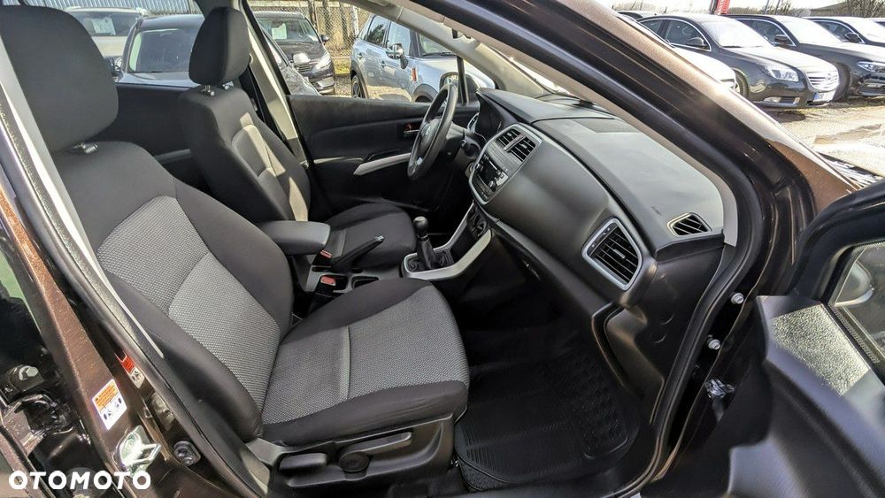 Suzuki SX4 S-Cross - 17
